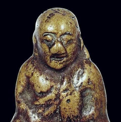 Handsome father paid him for some value. Phichit Print Mix eyes.