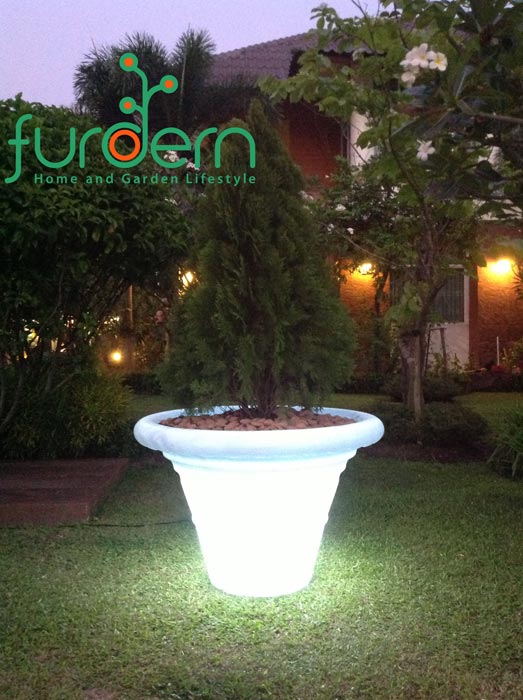 กระถางใส่ไฟ,เก้าอี้ใส่ไฟ,กระถางดีไซน์,โคมไฟ,เฟอร์นิเจอร์,เฟอร์นิเจอร์ใส่ไฟ, เสาโรมันใส่ไฟ,โต๊ะใส่ไฟ,homeandgarden,ชุดโต๊ะเก้าอี้ใส่ไฟกระถางต้นไม้พลาสติก,โคมไฟ,โต๊ะ,เก้าอี้,บาร์ และเฟอร์นิเจอร์ ที่สามารถใส่ไฟได้ สามารถใช้ได้ทั้งกลางวันและกลางคืน และกันน้ำได้ ที่มีความโดดเด่นไม่เหมือนใครใช้พลาสติกเกรดพิเศษที่สามารถทนแดด ทนฝน ไม่แห้งกรอบเหมือนพลาสติกเกรดธร�