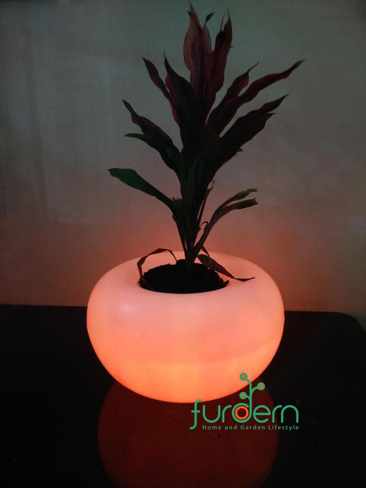 กระถางใส่ไฟ,เก้าอี้ใส่ไฟ,กระถางดีไซน์,โคมไฟ,เฟอร์นิเจอร์,เฟอร์นิเจอร์ใส่ไฟ, เสาโรมันใส่ไฟ,โต๊ะใส่ไฟ,homeandgarden,ชุดโต๊ะเก้าอี้ใส่ไฟ,กระถางแต่งสวน