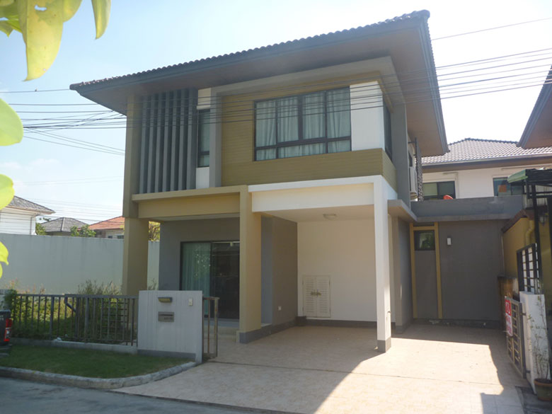 บ้านพร้อมพัฒน์ prime:ซาฟารีเวิล์ด ถ.ปัญญาอินทรา(โครงการในเครือของแสนสิริ) แฝดหลังริม(มุม) ซอยแรก ของโครงการ  ขายด่วน บ้านแฝดสวยน่าอยู่ ถนนปัญญาอินทรา 