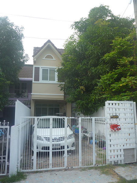  นวลจันทร์ ซ.คลองลำเจียก 12 ปรับปรุงใหม่ทั้งหลัง ขายด่วน 27 วา.ม.สวนทิพย์ บ้านน่าอยู่ ไม่มีบ้านฝั่งตรงข้าม ปูกระเบื้องทั้ง 2 ชั้น