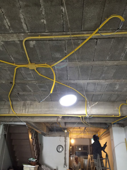 นวลจันทร์ ซ.คลองลำเจียก 12 ปรับปรุงใหม่ทั้งหลัง ขายด่วน 27 วา.ม.สวนทิพย์ บ้านน่าอยู่ ไม่มีบ้านฝั่งตรงข้าม ปูกระเบื้องทั้ง 2 ชั้น