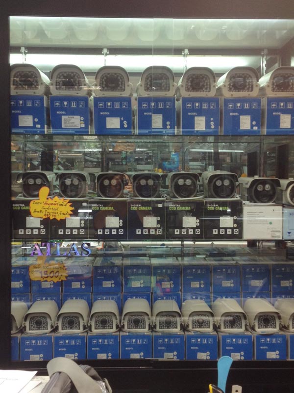 กล้องวงจรปิด CCTV กล้องIPCamera กล้องวงจรปิดจิ๋ว กล้องติดหน้ารถ กล้องวงจรปิดไร้สาย กล้องวงจรปิดราคาถูก เลนส์ โปรแกรมควบคุมกล้อง ติดตั้งง่าย ไม่ง้อช่าง ขายปลีกส่งขายถูก รับติดตั้งกล้องวงจรปิด