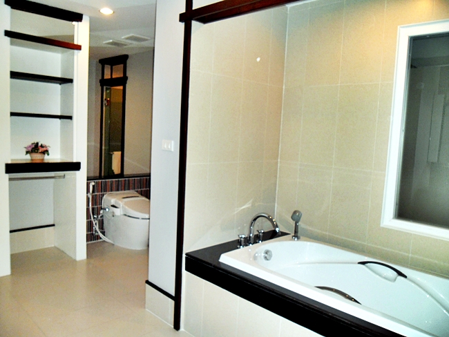 เดอะยูนีค @ นิมมาน คอนโดมิเนียม (เชียงใหม่) ห้องพร้อมตกแต่งเฟอร์นิเจอร์ สไตล์โมเดิร์น หิ้วกระเป๋าเข้าอยู่ได้ทันที