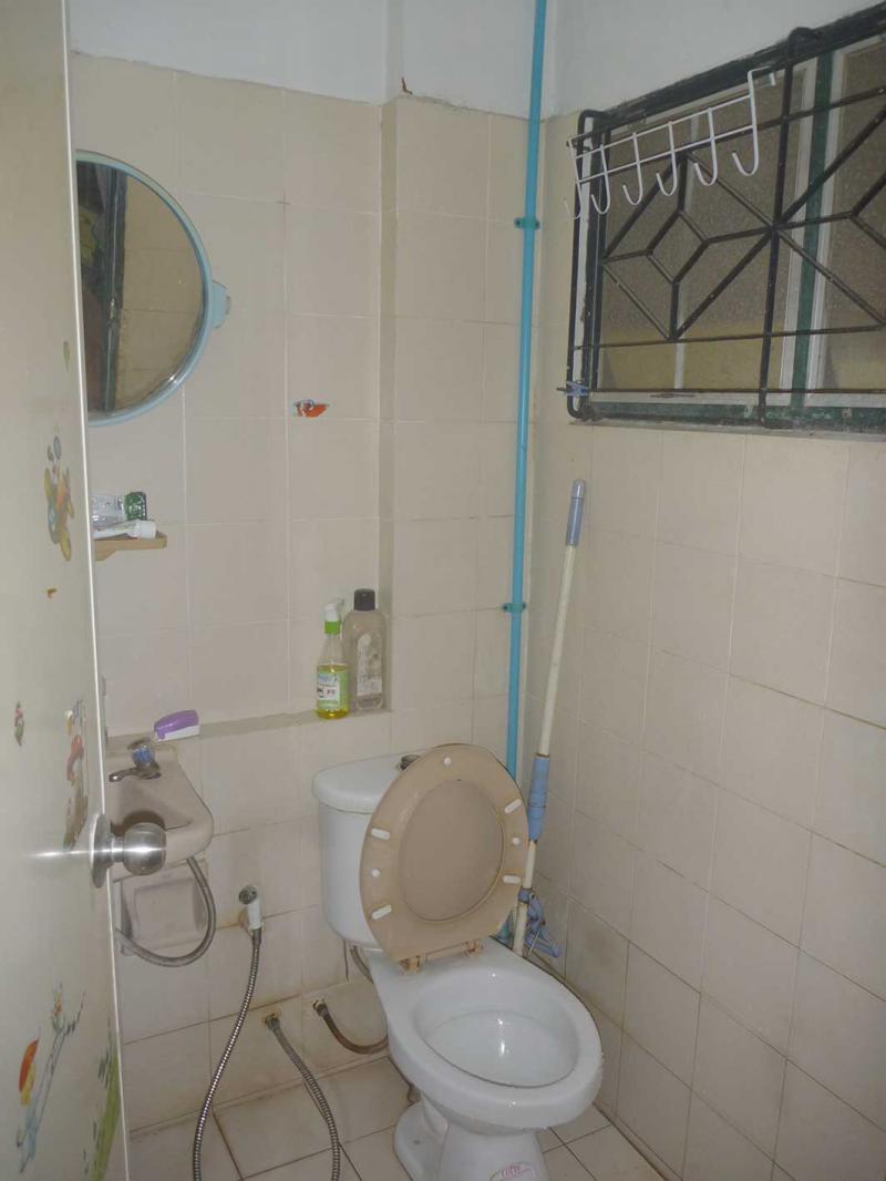 1.4 ล้าน ทาวน์เฮ้าส์ไม่แพง รามคำแหง ขายด่วน ทาวน์เฮ้าส์ 2 ชั้น ม.พูนสินธานี 1(ซ.เคหะร่มเกล้า 64) เข้าซอยมีสทีน(ราษฎร์พัฒนาหรือร่มเกล้า ต่อเทอเรสแล้ว