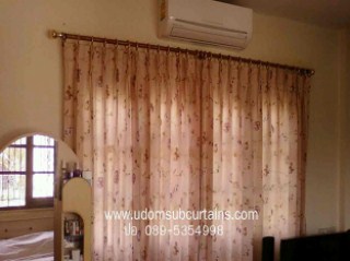 ออกแบบติดตั้ง ม่าน ผ้าม่าน มู่ลี่ วอลล์เปเปอร์ พรม ม่านม้วน ม่านปรับแสง 089-535-499-8
