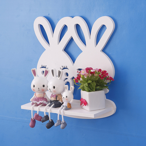 คุณลักษณะ- ชั้นวางของติดผนังสีขาว- ทำจากวัสดุไม้