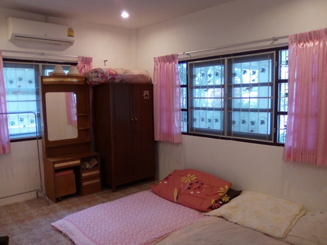 ขายบ้านเดี่ยวมือสองระยอง ซอย วัดโขดหิน-เขาไผ่ หมู่บ้าน แฮปปี้โฮม2 เนื้อที่ 70 ตรว. 3ห้องนอน 2 ห้องน้ำ  083 0481577