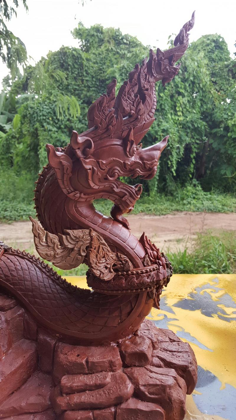 The serpent cast any size you want.