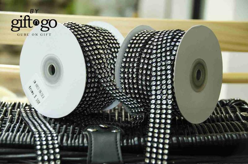 Ribbon Bow Tie by GiftnGo Gift