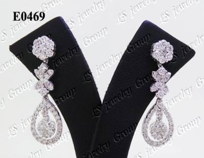 ห้างเพชรหลีเสงร่วมทุนกับโรงงานเพชร DTC (เบลเยี่ยม) จำหน่ายเพชร Heart&Arrow น้ำงามที่สุด ราคาพิเศษถูกกว่าทั่วไปกว่า 50% Tel.02-6291444