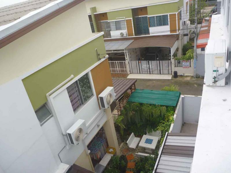 (หัวมังกร) โฮมออฟฟิศใหม่แค่ 2 ปี ม.จามจุรีพาร์ค ติดถนนวัดศิริพงษ์-ถนอมมิตร ทางลัดระหว่างถนนวัชรพลและสุขาภิบาล5 วัชรพล ตลาด ห้าง รถไฟฟ้า ทางด่วน บ้าน ที่ทำงาน ร้านค้า หลังแรกมุมริมหน้าโครงการ