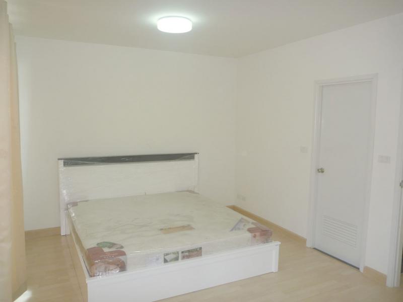 ด่วนรีบขาย พร้อมเฟอร์ รามอินทรา 67ใกล้รถไฟฟ้าสายสีชมพู และตลาดกม.7 หลังต้นๆซอยแรกของโครงการ ซอย2 น้ำไม่ท่วม ขายบ้านใหม่ 2ปี พร้อมเฟอร์ฯยังไม่ได้ใช้เลย บ้านหันใต้ ไม่ร้อน เดอะคอนเนค(เพิ่งปิดโครงการ)