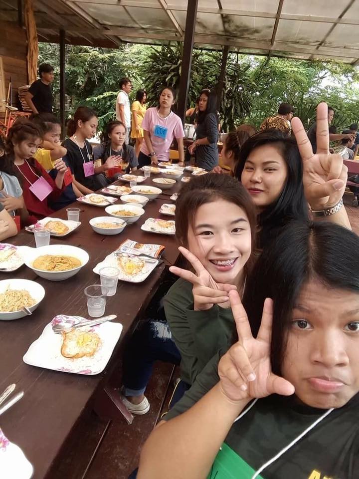 รับน้องใหม่ไฟแรงเพื่อความผูกพัน รัก สามัคคี ระหว่างพี่น้อง