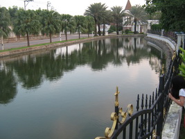 ขายบ้านเดี่ยวหรู2ชั้นม.กฤษดาพระราม5ทำเลดีมากเข้าออกได้หลายทางหลังบ้านติดทะเลสาปส