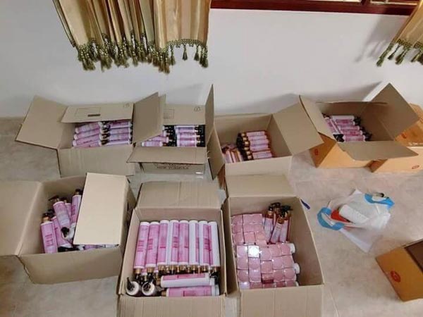 สั่งผิวใส ขาว ออร่า ผู้หญิงใช้ได้ ผู้ชายใช้ดี ลองแล้วจะรักเลย สบู่ โลชั่น เซรั่ม และกันแดด ผิวสวยครบเซท NewFormula