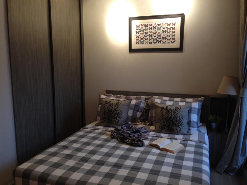 ขายดาวน์ CHAPTER ONE MIDTOWN / แชปเตอร์วัน มิดทาวน์ ลาดพร้าว 24  (โดย Pruksa)  สตูดิโอ ขนาด 23.71-24.15 ตรม. ชั้น 19  ราคา 3.05 ล้านบาท โครงการพร้อมเข้าอยู่ มิ.ย. 2560 *ห้องสุดฮิต  ปัจจุบันโครงการขายหมดแล้ว!!**โครงการแต่งครบ ส่วนกลางบน Roof Top พร้อมใช้ชีวิตติด MRT*เลย์เอาท์ดีเยี่ยม! มุมสงบเงียบ ไม่มีคนเดินผ่านพลุกพล่าน และผนังติดกับห้องอื่นเพียงด้านเดียว วิวด้านถนนพหลโยธินจะเปิดโล่ง ไม่มีตึกสูงบ