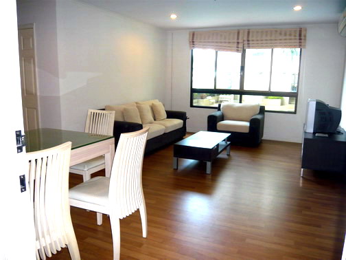 LPN  Place พระราม3 ริเวอร์วิว                                                                                                       ให้เช่าคอนโดมิเนียม มี 2 ห้องนอน ที่ LPN เพลส พระราม 3 ริเวอร์วิว                              ทำเลเยื่ยม  : อาคารติดถนนใหญ่ไม่ต้องเข้าซอย ติดกับ Tree on 3 - Shopping Mall และ supermarket MaxValue ขนาดกลาง  ศูนย์อาหาร และ ธนาคาร  สะดวก และเหมาะกับคนเมือง ที่อาศัยอยู่แถวนั้น ตรงข้ามเป็นโรงแรมมนเฑียร ริเวอ�