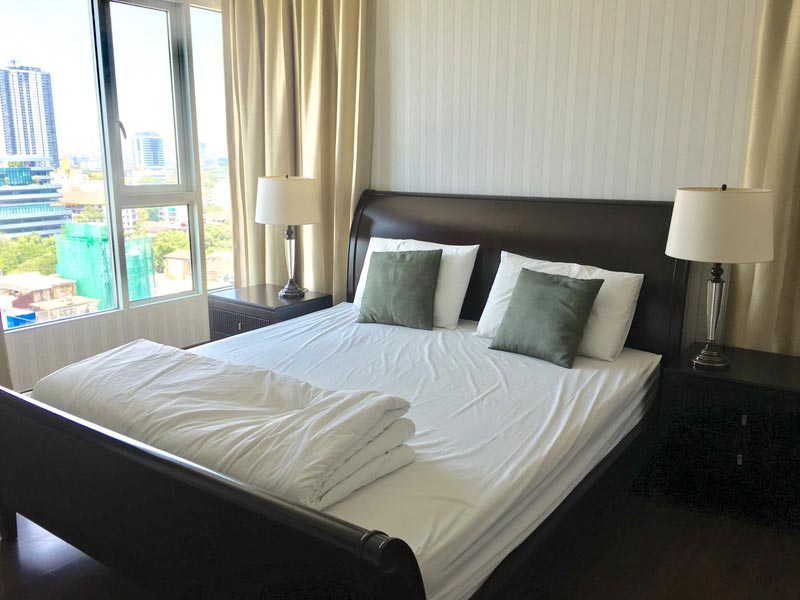 คอนโดหรู Hi-End ให้เช่า ใกล้รถไฟฟ้าแถวทองหล่อ (Ivy-ทองหล่อ ห้องตัวอย่าง) ขนาด 2 ห้องนอน 84 ตรม. ชั้น 12A สนใจติดต่อคุณ หนุย ที่เบอร์ 097-426-3995 Hi-End Luxury Condominium for rent (Ivy Thonglor), near BTS Thonglor, 2 Bedrooms, 2 Bathrooms, Big Living Room, 84 Sqm. 12A FloorFully furnished with Colonial Interior Design,contact K. Nui, Tel. 097-426-3995ให้เช่าคอนโดIvyทองหล่อ,คอนโดให้เช่า,คอนโดย่านทองหล่อ,คอนโดสุขุมวิท,คอนโดIvyทองหล่อ,condo for rent,ให้เช่าไอวี่คอนโด        