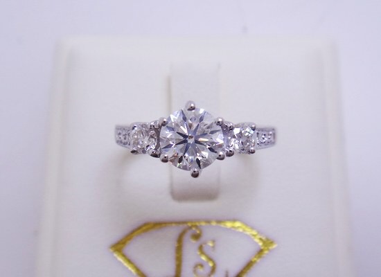 Lee Seng เชิญชมงาน Thailand Gems & Jewelry Fair 15 - 18 มิถุนายน 2560