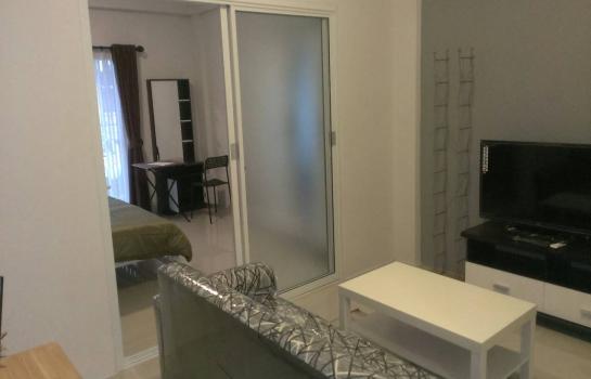 ห้องเช่า ย่านลาดพร้าวแต่งสไตล์คอนโด 1 ห้องนอนกั้นแยกกับห้องนั่งเล่น เฟอร์นิเจอร์ใหม่