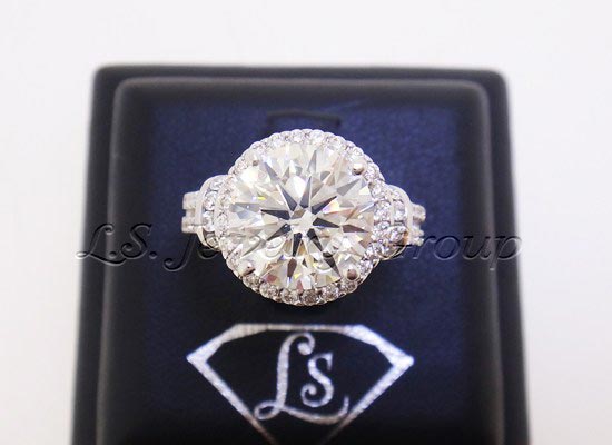 Promotion Bangkok Gems&Jewelry Fair by L.S. Oriental Jewelry (Lee Seng) วันที่ 6 กันยายน - 10 กันยายน 2560