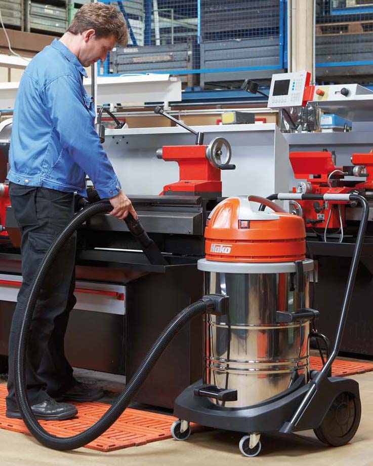 HAKO รถทำความสะอาดงานอุตสาหกรรม