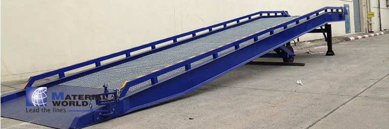 Mobile ramp : ท่าโหลดกลางแจ้งเคลื่อนย้ายได้ ปรับระดับความสูงได้ทั้งระบบไฟฟ้า และ แมนนวน