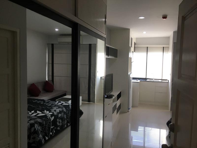 ขายคอนโดสวย 58 ตรม. วิวทะเล นาเกลือ พัทยา 2.8 ล้าน