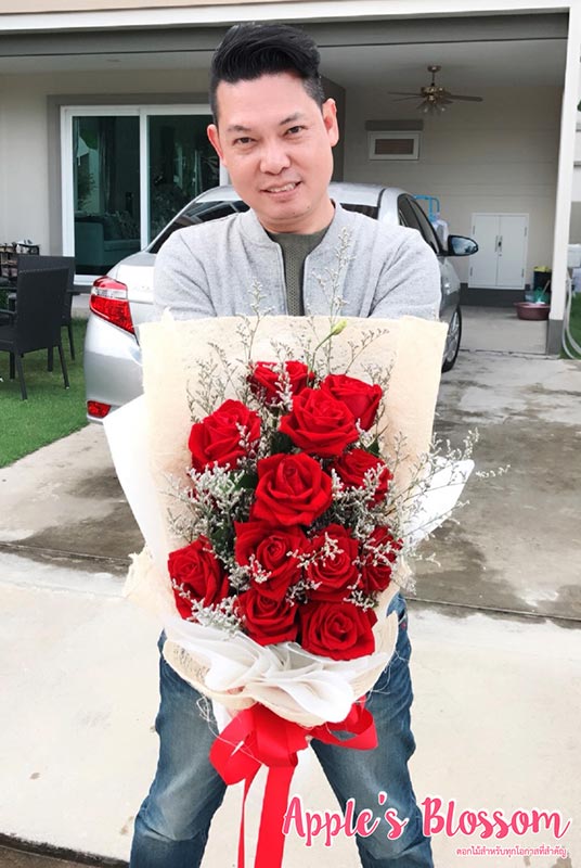 ร้านดอกไม้ แอปเปิ้ล บลอสซั่ม บริการรับจัดดอกไม้ ช่อดอกไม้ กระเช้าดอกไม้ แจกันดอกไม้และพวงหรีด ทั้งดอกไม้สด ดอกไม้ประดิษฐ์ที่เสมือนดอกไม้สดจริง
