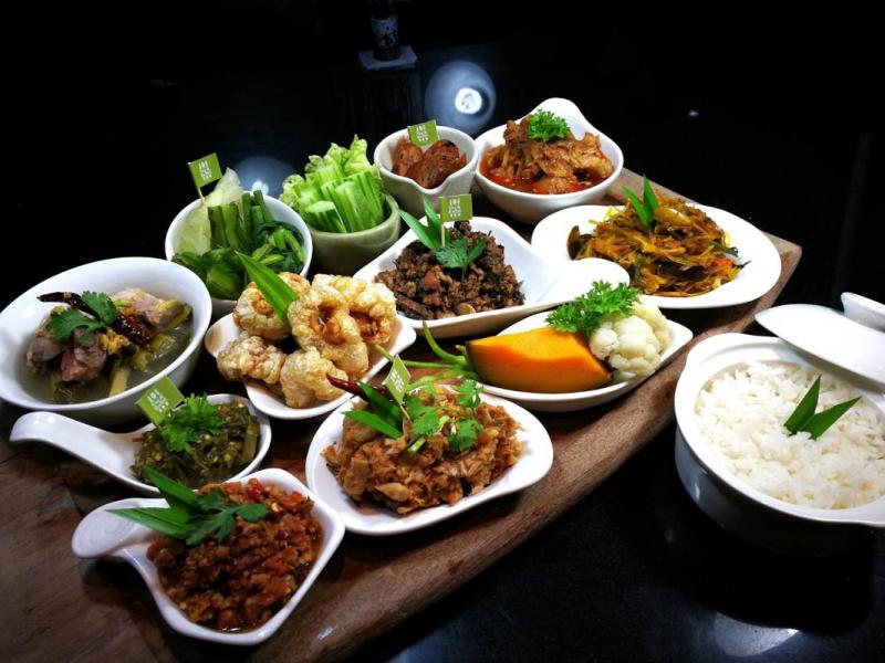 ร้านอาหาร บ้านม่อนม่วน ดอยม่อนแจ่ม แม่ริม เชียงใหม่ จัดบุฟเฟต์อาหารเมืองแบบจุใจ 28 ธค60-3มค61 นี้ จองด่วน!