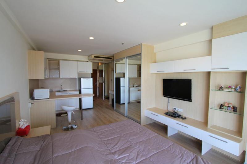 ให้เช่าคอนโดมิเนียมริมหาดจอมเทียน พัทยา ตึก S2 ชั้น 8 Room for rent -Seaview at JOMTIEN BEACH CONDOMINIUM Pattaya