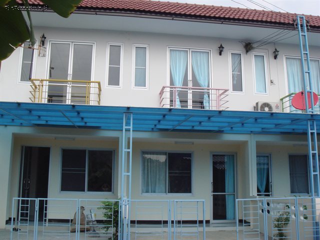 บ้านเช่าหนองแขม ใกล้ ม.เอเชียอาคเนย์ ทาวน์เฮ้าส์ 27 ตรว. 2ชั้น 2 นอน 2 น้ำ ให้เช่า เดือน ละ 9,000 สวยต่อเติมแล้ว พร้อมอยู่ น้ำไม่ท่วม โทร 085-7676633