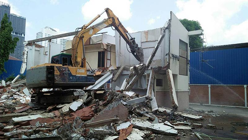 รับรื้อถอนบ้าน อาคาร โรงงาน 0817759522 รับซื้อโครงสร้างเหล็ก รับทุบตึก ฟรี