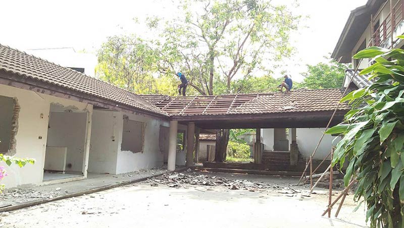 รับรื้อถอนบ้าน อาคาร โรงงาน 0817759522 รับซื้อโครงสร้างเหล็ก รับทุบตึก ฟรี