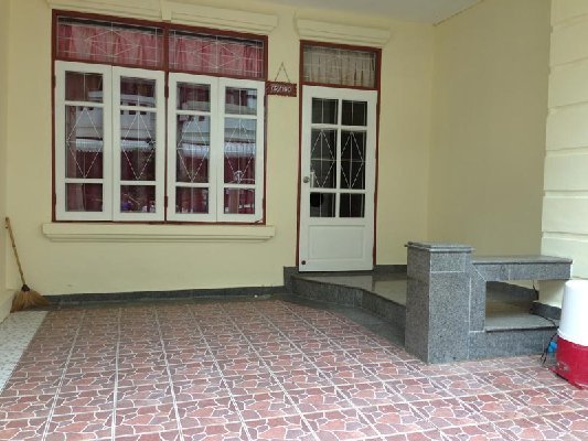 ขาย ทาวน์เฮ้าส์แจ้งวัฒนะ ตรงข้ามเซ็นทรัล 3ชั้น 3ห้องนอน 3ห้องน้ำ เฟอร์นิเจอร์บิวอิน หมู่บ้านนันทนาการ์เด้น นนทบุรี