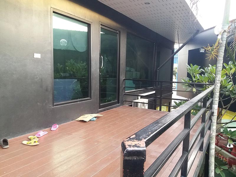 ให้เช่าอาคารหน้าติดถนนใหญ่ นวมินทร์ ทำโชว์รูมมอเตอร์ไซด์ ประดับยนต์ ร้านพิซซ่า พื้นที่โชว์สินค้าและมีพื้นที่ออฟฟิศ