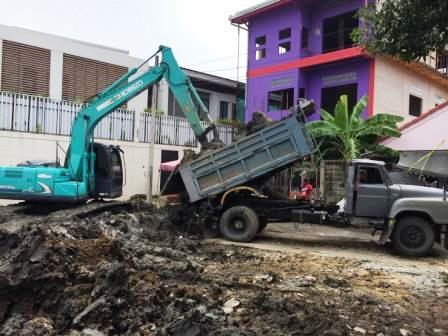 ต้องการถมดิน ถมดินทำสวน ถมหินคลุก ปูหญ้า ดินลูกรังทำถนน ทั่วกรุงเทพฯ และ ปริมณฑล