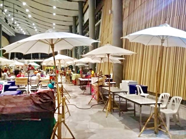 ให้เช่าแอร์อุดรธานีเช่าพัดลมไอน้ำเช่าพัดลมไอเย็นเช่าเก้าอี้เช่าเต็นท์เช่าโต๊ะเช่าพรมโทร 0628123629