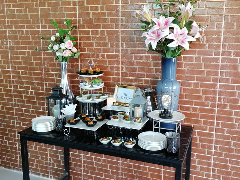 รับจัดเลี้ยงนอกสถานที่ งานบุญ งานประชุม งานต่างๆ โต๊ะจีน บุฟเฟ่ต์ ค็อกเทล คอฟฟี่เบรค และ ซุ้มอาหารต่างๆ