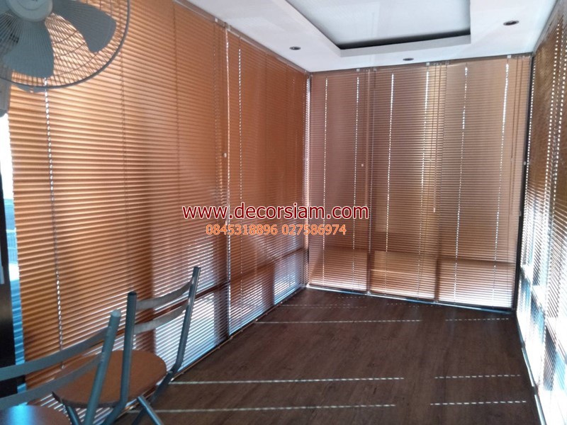 จำหน่ายผ้าม่าน ม่านหลุยส์ ม่านปรับแสง มู่ลี่ไม้ ฉากกั้นห้อง พร้อมประเมินราคา