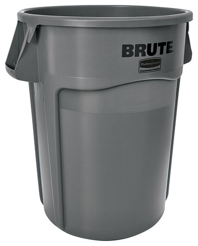Rubbermaid : BRUTE Container ถังพลาสติกอเนกประสงค์ 	•	ช่องระบายอากาศที่ออกแบบมาเพื่อช่วยให้การดึงออกจากถังได้ง่ายขึ้น เพื่อสะดวกในการใช้งาน	•	ผลิตจากวัสดุคุณภาพสูง ป้องกันรังสียูวีทำให้มีอายุการใช้งานที่ยาวนานในทุกสภาพแวดล้อม สีไม่ซีดง่าย	•	ด้ามจับแบบกลมทำให้การยกและเคลื่อนย้ายได้ง่ายขึ้น	•	มีความคงทน แข็งแรง โดยผ่านการทดลองให้รถยนต์ชน และทับถังไม่แตก	•	ได้รับม�