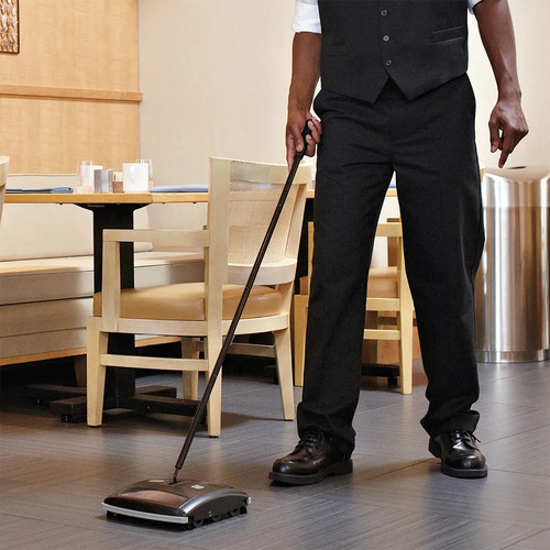 Rubbermaid Executive Dual-Action Brushless Mechanical Sweeper : เครื่องกวาดพื้นและพรม แบบใบยาง