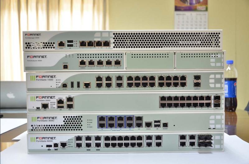 ให้บริการรับติดตั้งระบบ Network, รับติดตั้งระบบ  Wireless, รับติดตั้ง  Firewall, รับติดตั้งระบบ  Server, รับติดตั้งระบบ  Virtualization, รับติดตั้งระบบ  Hypercoverged, รับติดตั้งระบบ  CCTV, เดินสายสัญญาณ Lan และ สาย Fiber Optic