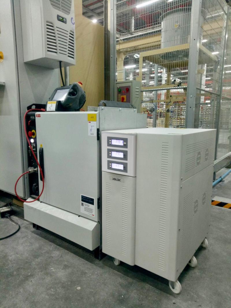 ขอแนะนำ "เครื่องสำรองไฟฟ้า UPS" (ไฟ 3 เฟส) สำหรับ Industrial Robot และอุปกรณ์ 3 เฟสขนาดเล็ก