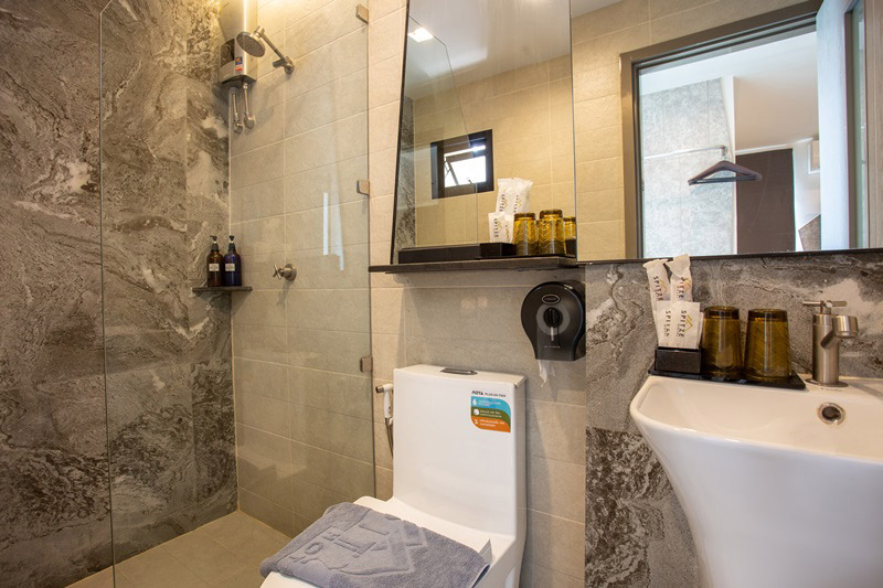 โรงแรมย่านประตูน้ำ Spittze Hotel Pratunam ขายห้องพักรายวัน ราคาพิเศษ! พร้อมอาหารเช้า ฟรี WiFi ที่จอดรถ