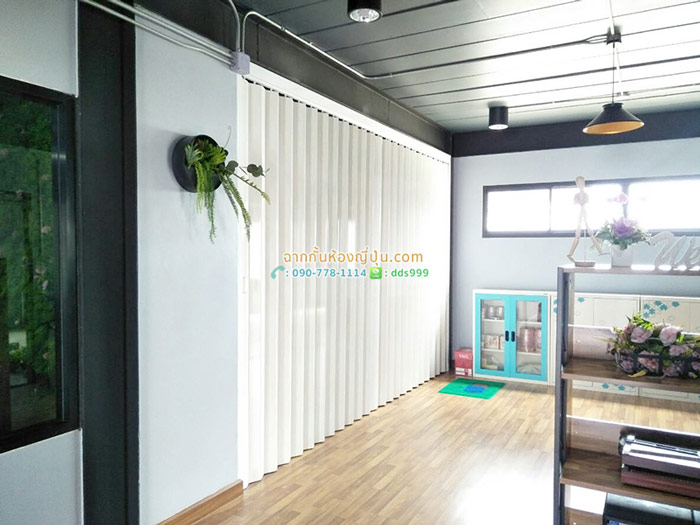 ฉากกั้นห้องลายกระจกใส แหลมฟ้าผ่า พระประแดง