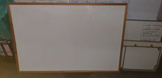กระดานไวท์บอร์ดมือ2สภาพดี ขนาด40x60cmราคา80บาท/ขนาด60x80cmราคา250บาท/ขนาด60x90cmราคา480บาท/ขนาด0.90×1.50cm ราคา800บาทและขนาด1.20x1.75cmราคา1200บาท สอบถามได้ที่ เฮง0837778672