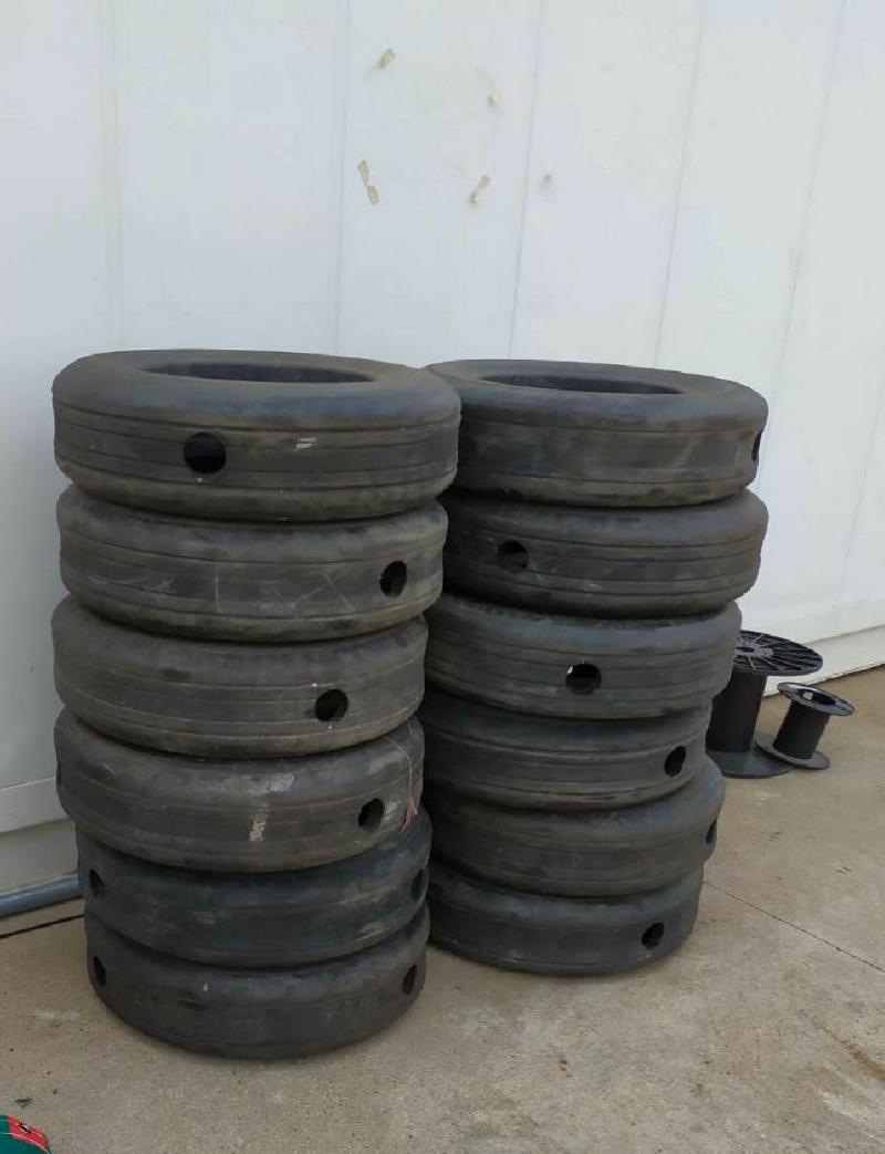 ขายยางล้อเครื่องบิน ราคาถูก ขายทั้งปลีกและส่ง ขายยางกันกระแทก ยางกันกระแทกคอสะพาน ข้างเรือ ราคาถูก ส่งทั่วประเทศ ราคาเริ่มต้น 350 บาท/เส้น