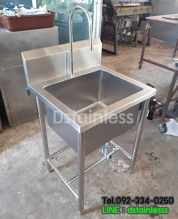 อ่างล้างมือแบบเท้าเหยียบ ที่กดขวดล้างมือแบบเท้าเหยียบ สแตนเลสเกรด 304 Dstainless รับผลิตและจำหน่าย ที่ล้างมือแบบเท้าเหยียบ Tel : 092-334-0250